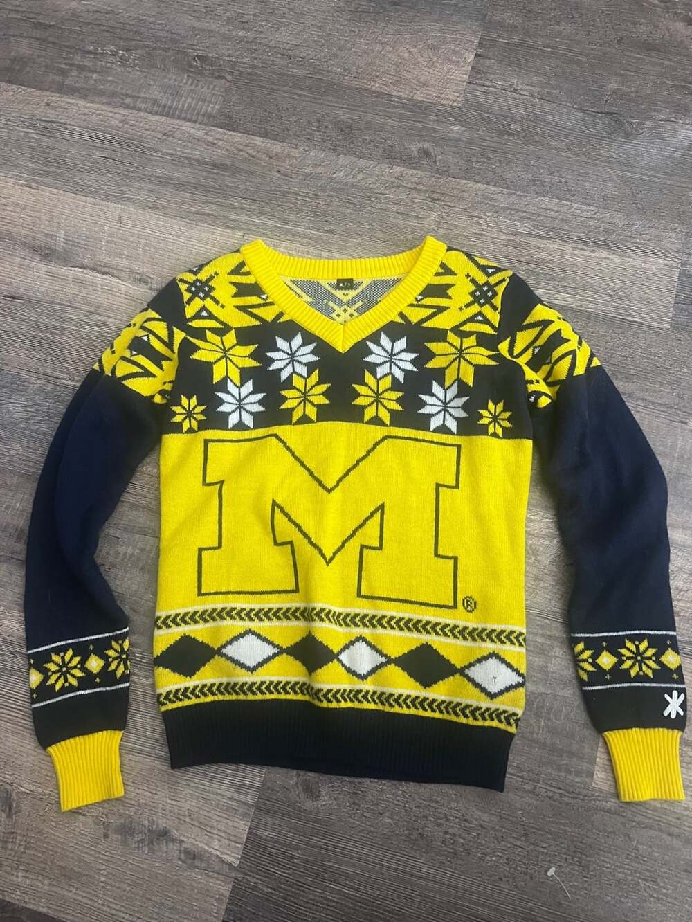 Klew Michigan Wolverines V-Neck Ugly Christmas Holiday Sweater Small
